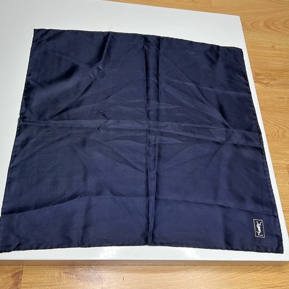 Yves Saint Laurent 19” Navy Blue 100% Silk Scarf - New - Picture 1 of 2